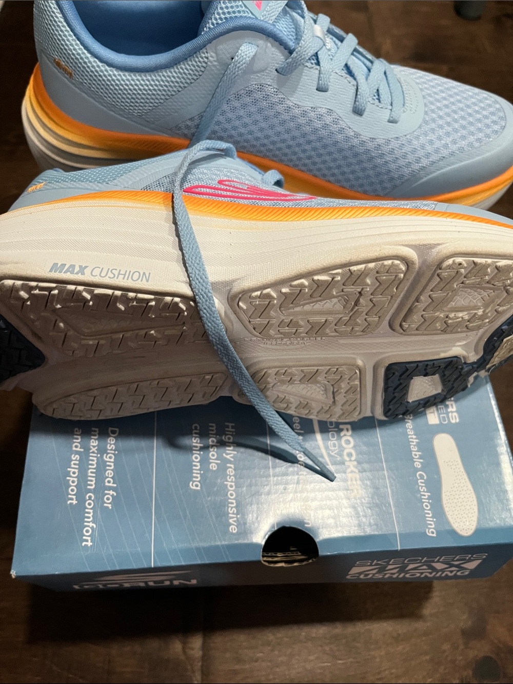 Skechers Max Cushioning Go Run! Great condition! Worn a couple of times! - Picture 7 of 12